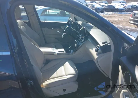 2021 Mercedes-Benz Glc 300 4Matic Suv from USA, damaged, VIN W1N0G8EB2MF974627